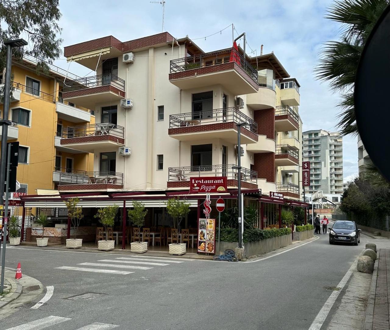 Hotel Dollari Kryemedhej Ngoại thất bức ảnh